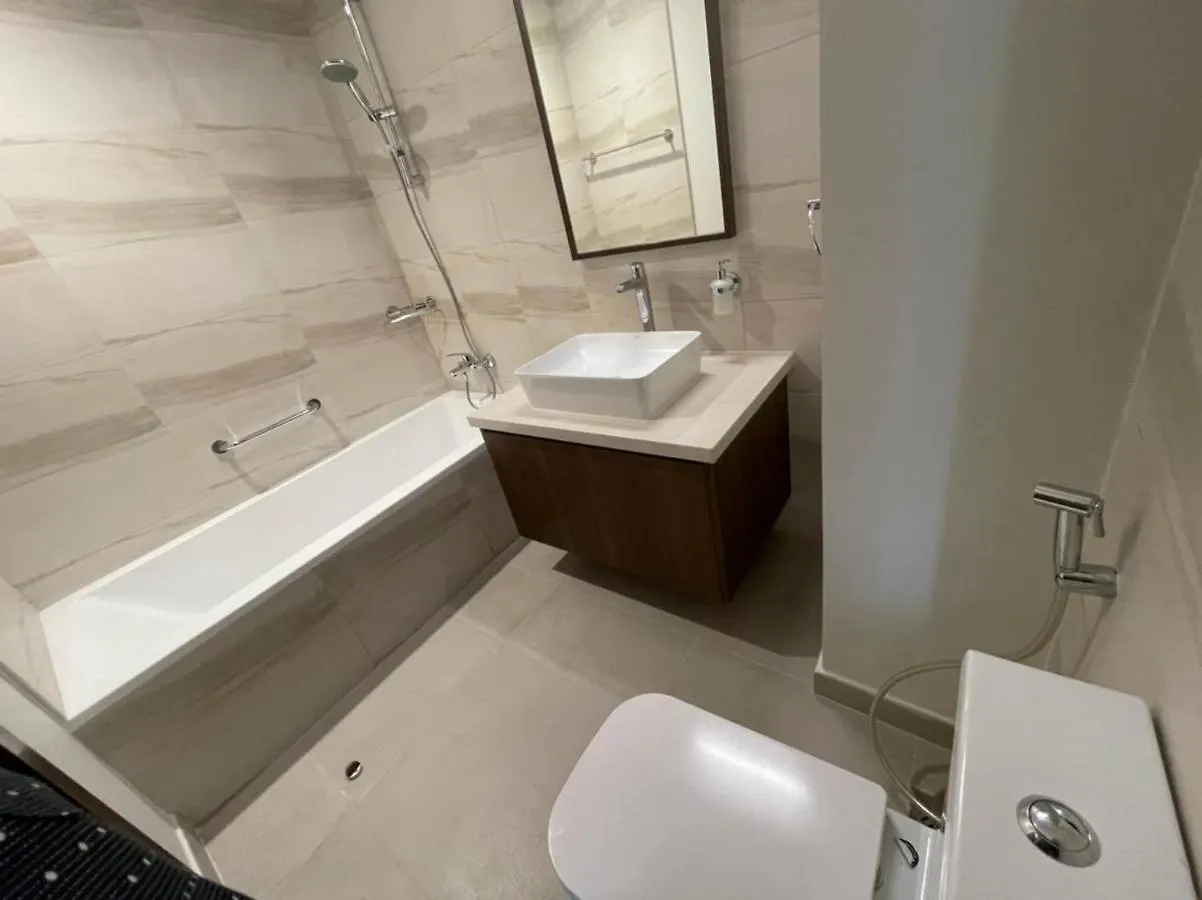 Next To Yas Island'S Gems - Canal+Pool View Apartment Abu Dhabi 0*,